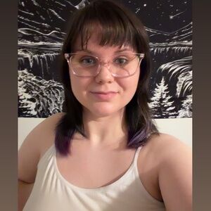 Meet your Posher, Bella